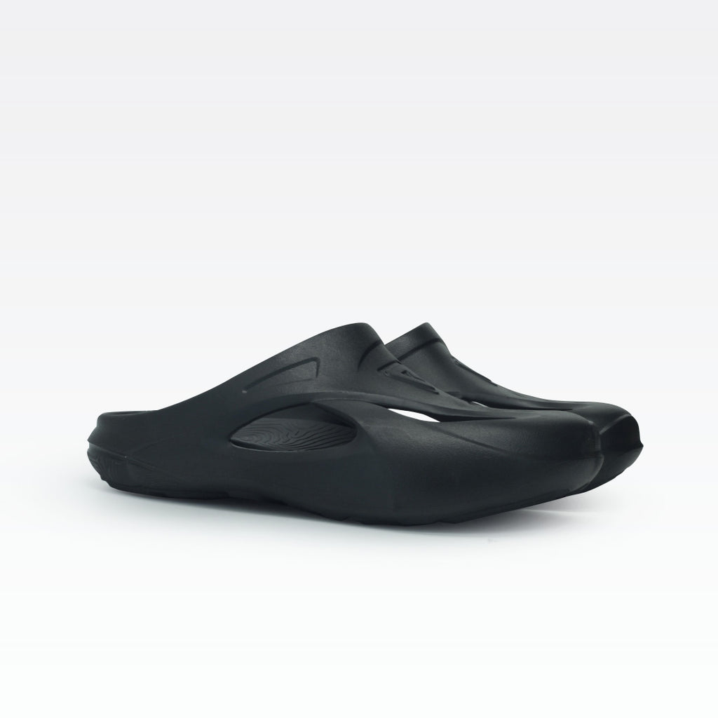 Peak Taichi Step Dry All Black