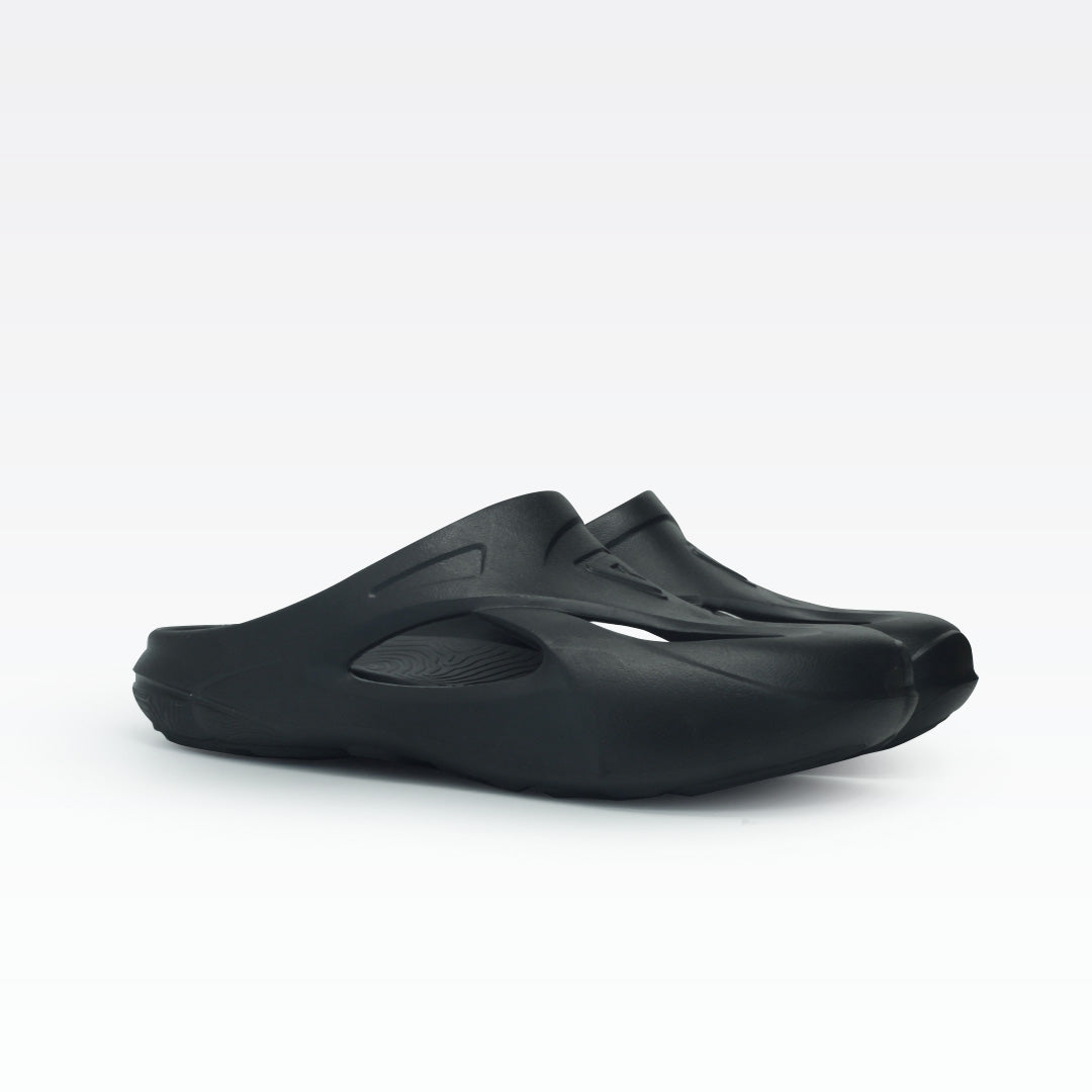 Peak Taichi Step Dry All Black