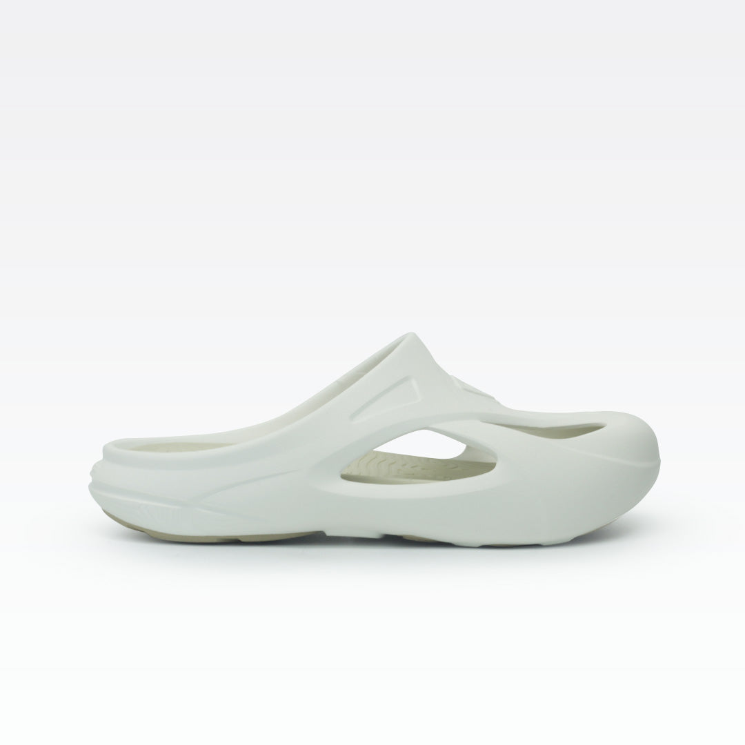 Peak Taichi Step Dry Canvas White